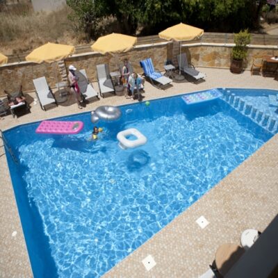 Nikolas Suites