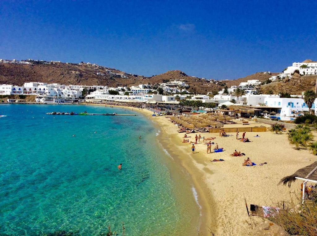 Παραλία Πλατύς Γιαλός
