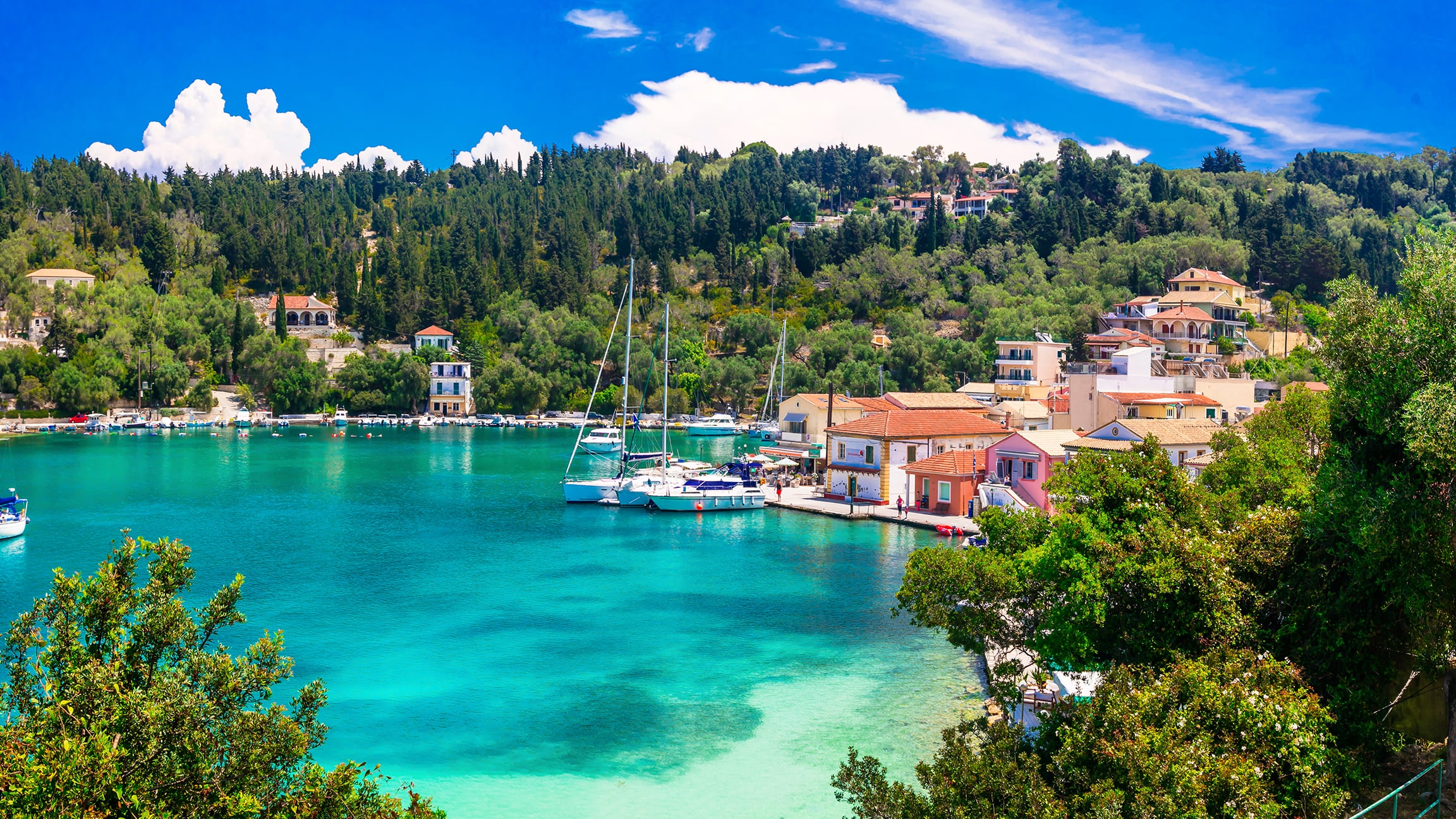 Πανοραμική άποψη των Παξών