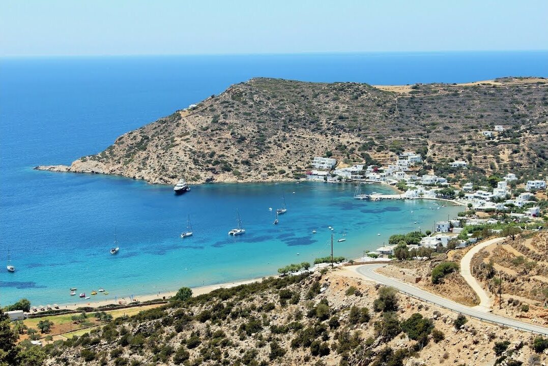 Παραλία Βαθύ